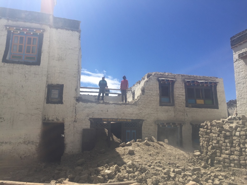 http://iris.siue.edu/nepal-earthquakes-archive/plugins/ftp/Lomanthang ACAP office.JPG